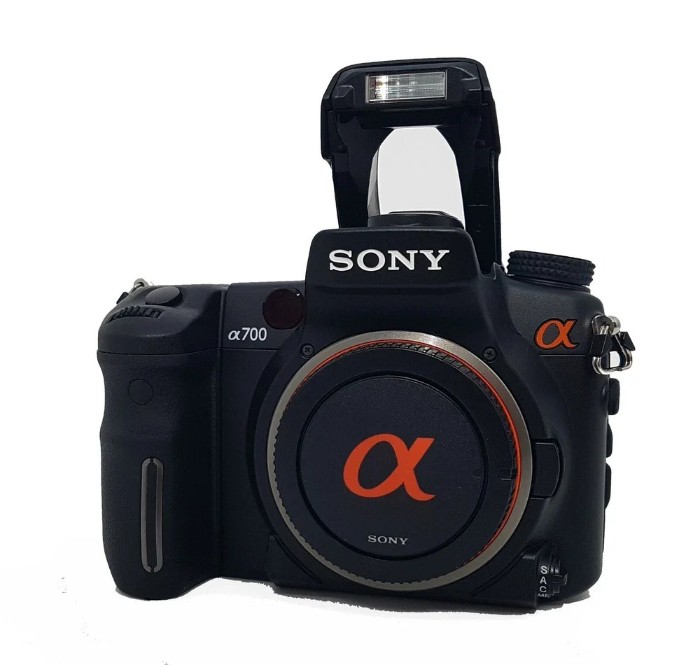 Picture of Sony Alpha A700K 12.2MP APS-C DSLR Camera with 18-70mm f/3.5-5.6 Lens Kit – Brand New