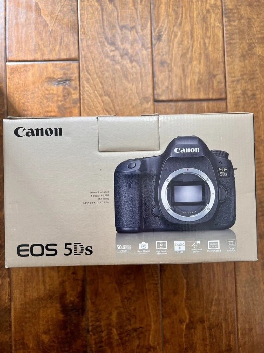 Picture of Canon EOS 5DS 50.6MP Full-Frame DSLR Camera (Body Only) – Brand New