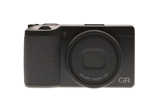 Picture of Ricoh GR III HDF 24.2MP APS-C 28mm Compact Camera with Highlight Diffusion Filter – Brand New