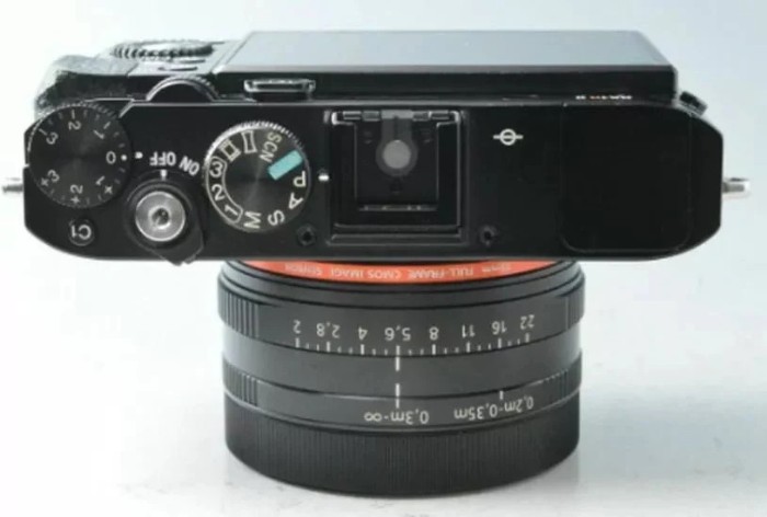 Picture of Sony Cyber-shot RX1R II 42.4MP Full-Frame Compact Camera - Black