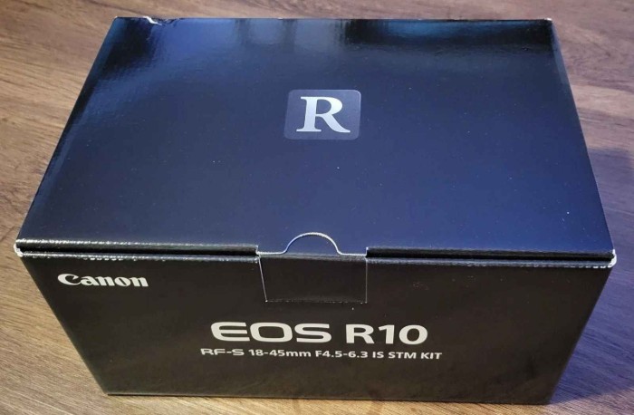 Picture of Canon EOS R10 24.2MP APS-C Mirrorless Camera with 18-45mm Lens - Black