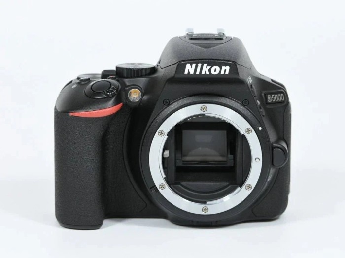 Picture of Nikon D5600 24.2MP DX-Format DSLR Camera Body Only - Black