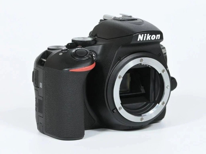 Picture of Nikon D5600 24.2MP DX-Format DSLR Camera Body Only - Black