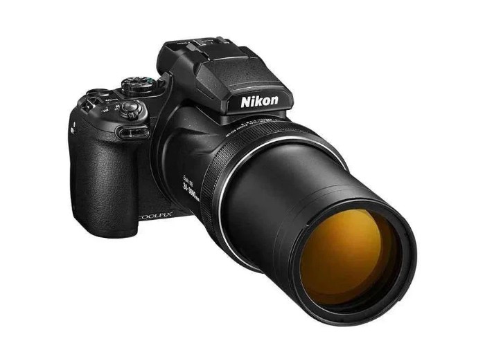Picture of Nikon COOLPIX P1000 16MP Bridge Camera - Black (125x Zoom, 24-3000mm)