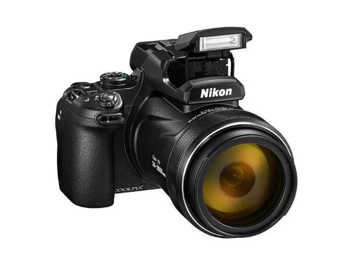 Picture of Nikon COOLPIX P1000 16MP Bridge Camera - Black (125x Zoom, 24-3000mm)