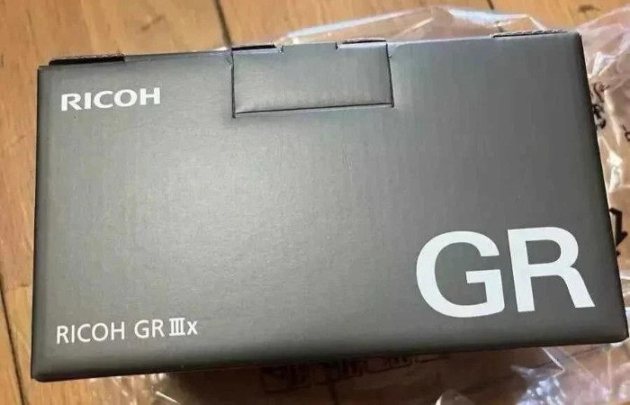 Picture of Ricoh GR IIIx 24.2MP APS-C Compact Camera - Black (40mm f/2.8)