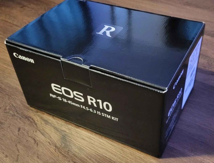 Picture of Canon EOS R10 24.2MP APS-C Mirrorless Camera with 18-45mm Lens - Black