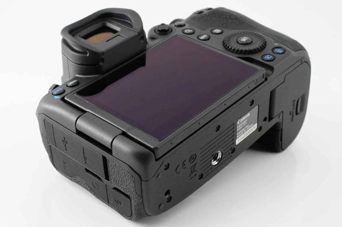 Picture of Canon EOS R5 45MP Full-Frame Mirrorless Camera Body Only - Black